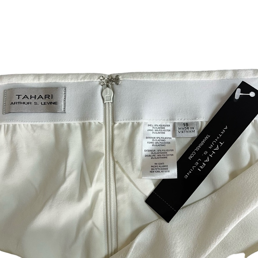 Tahari Arthur S Levine Pleaded Skirt Pearl White Womens Size 18 - NWT - Picture 4 of 8